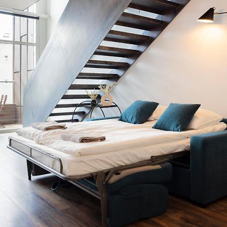 Loft-Style Duplex With Balcony In Downtown Reykjavik Apartman Kültér fotó